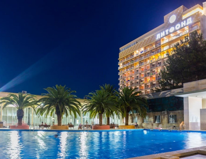 Открытый пресноводный бассейн - Пансионат «Литфонд»